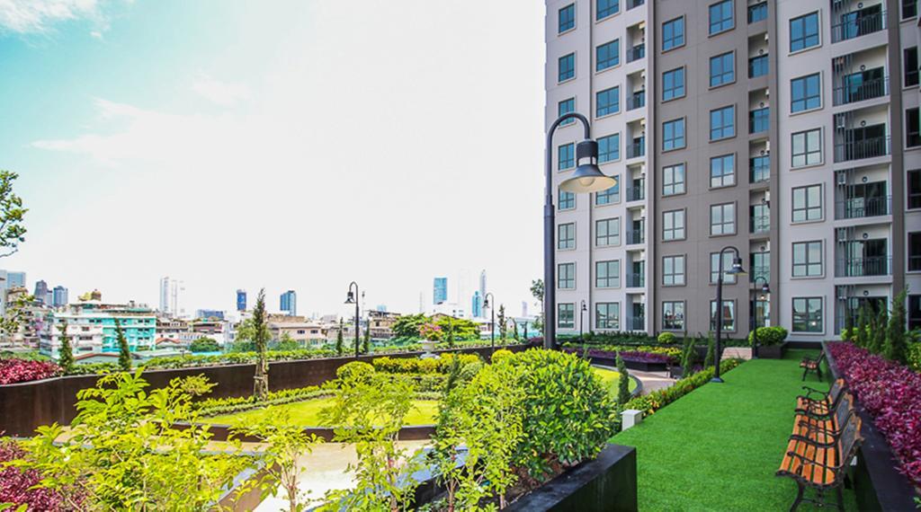 Wooden Suites Bangkok Ngoại thất bức ảnh