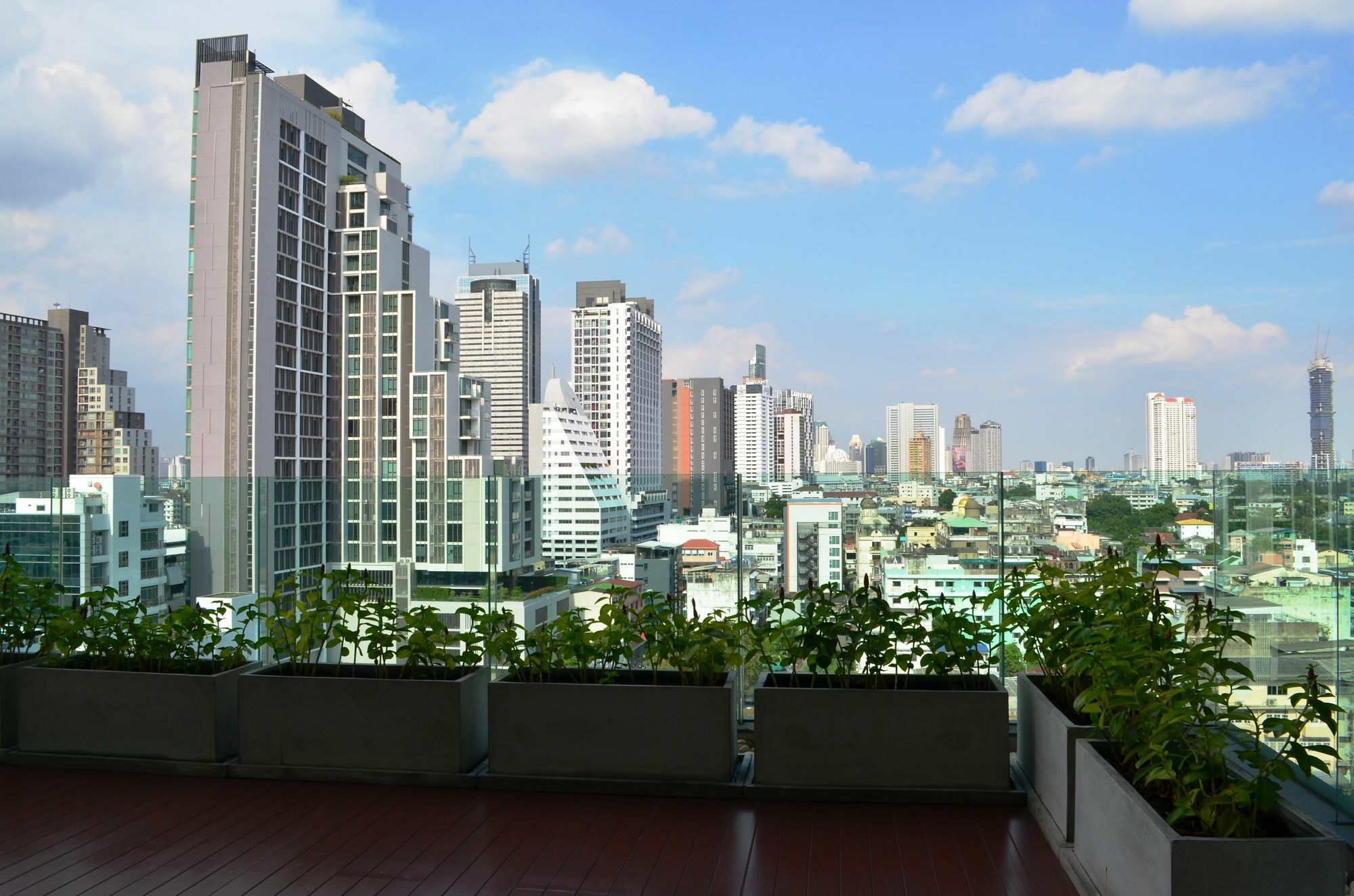 Wooden Suites Bangkok Ngoại thất bức ảnh