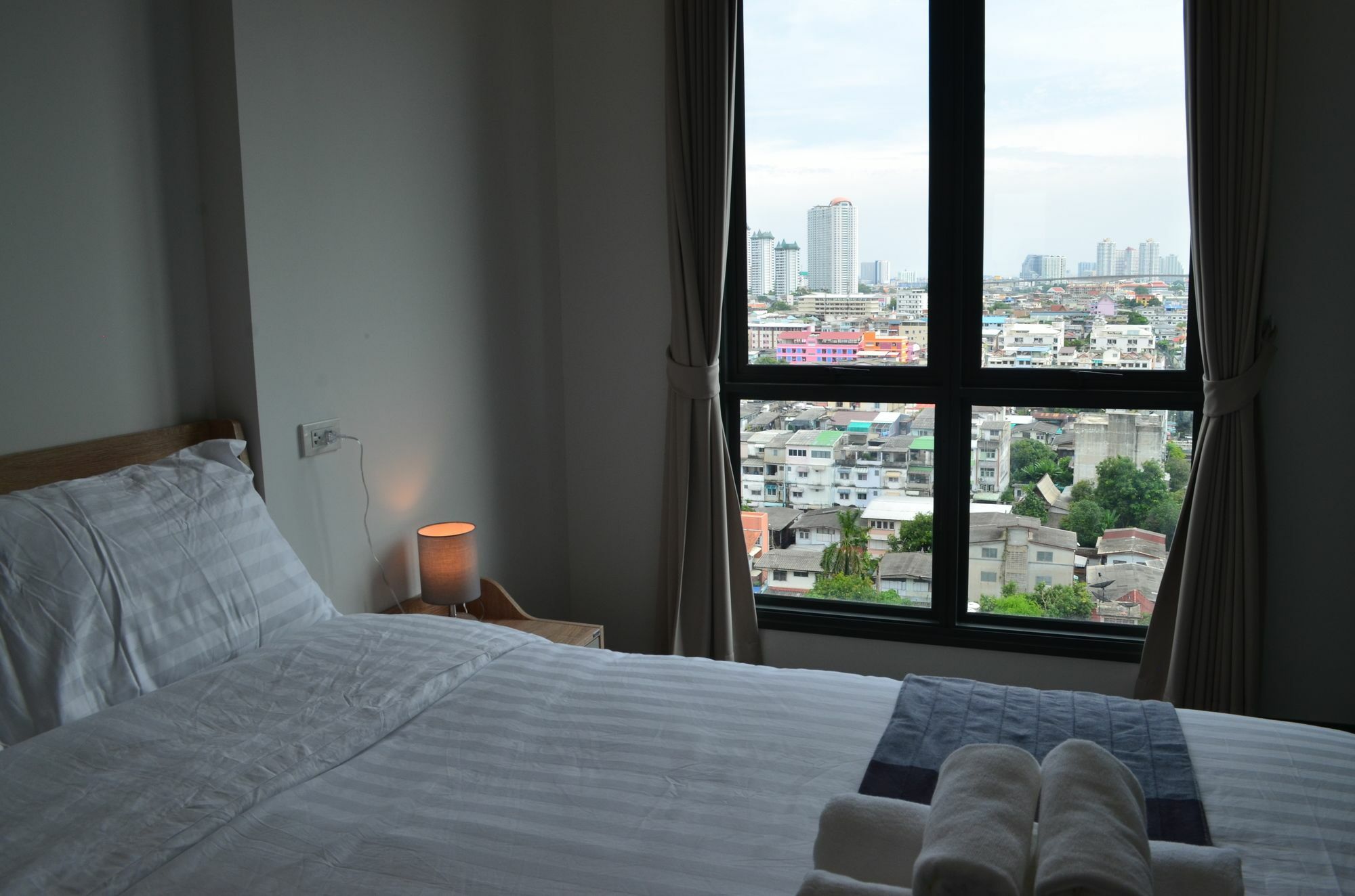 Wooden Suites Bangkok Ngoại thất bức ảnh