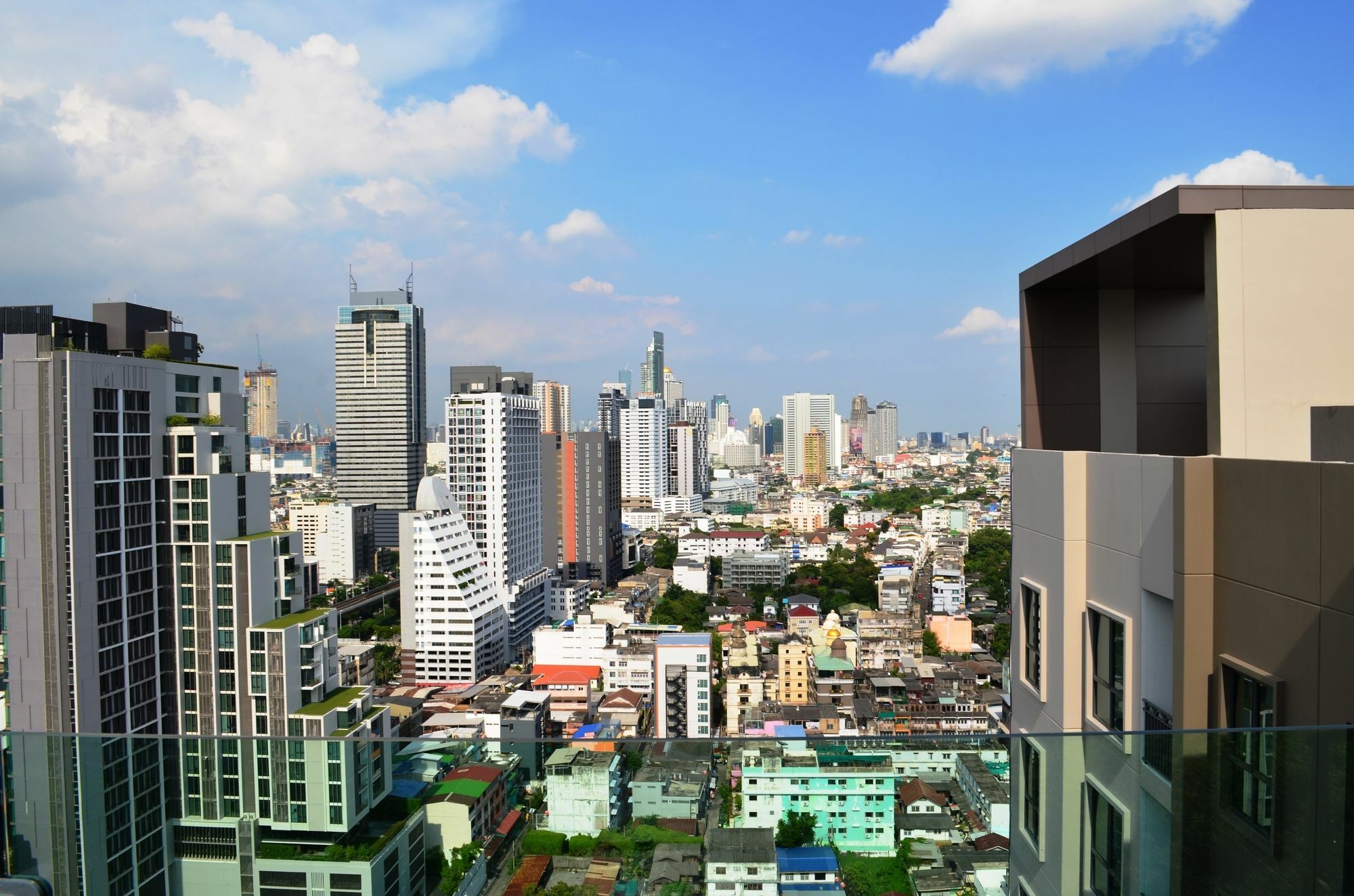 Wooden Suites Bangkok Ngoại thất bức ảnh