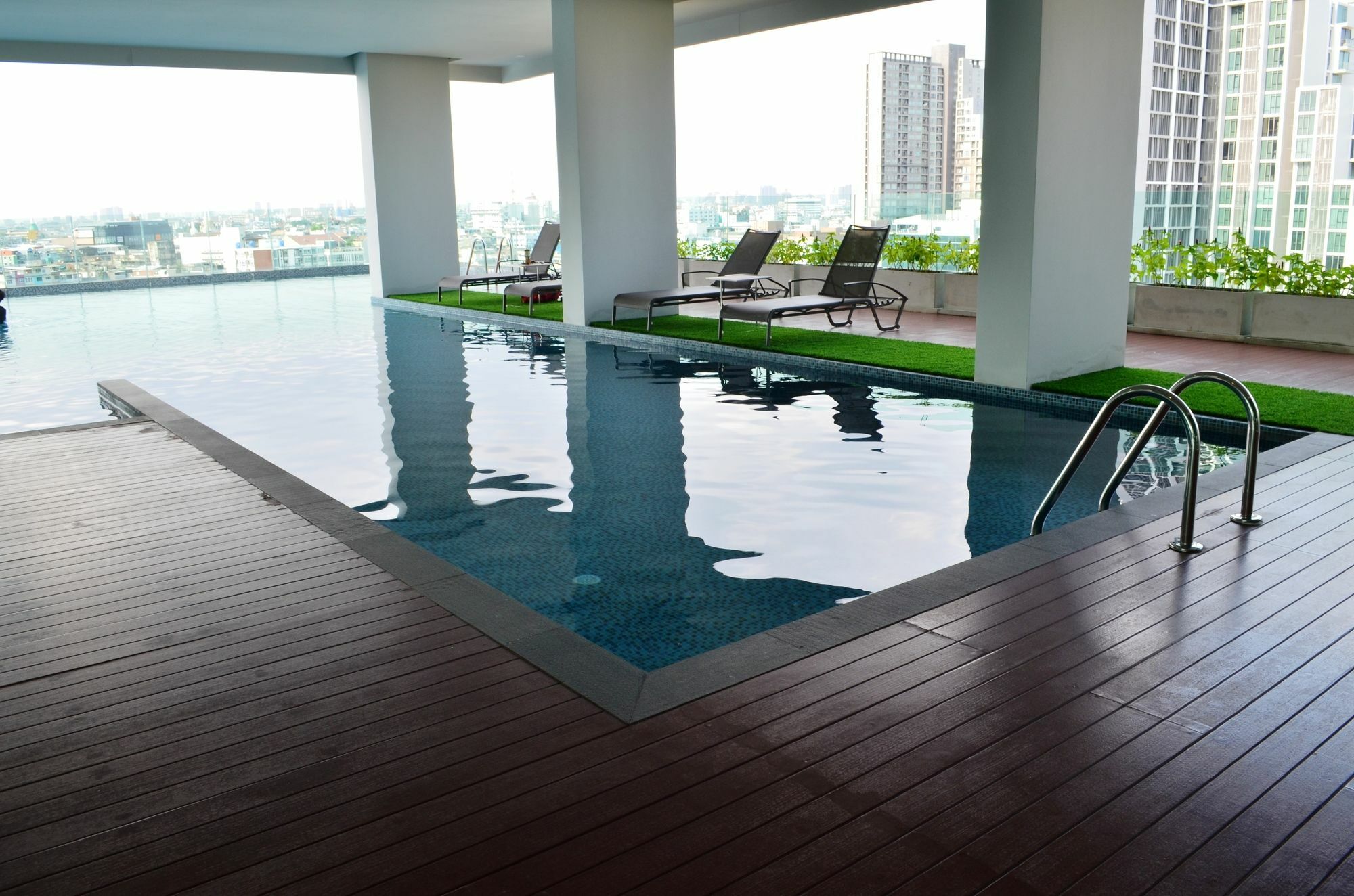 Wooden Suites Bangkok Ngoại thất bức ảnh